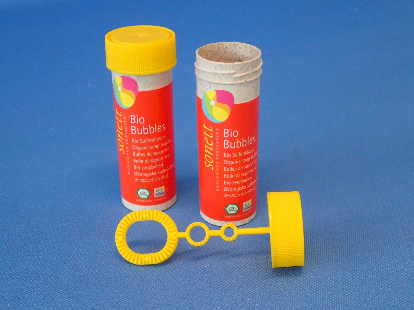 Zwei Sonett-Bio-Bubbles-Dosen aus Wood-Plastic-Composite mit gelbem Pustering